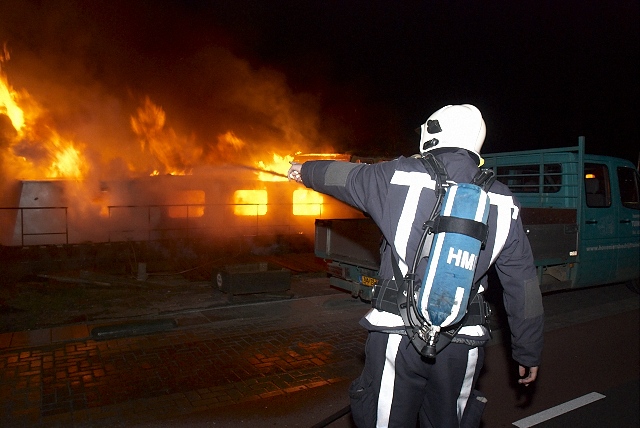 2010/76/20100324 004 Scheepsbrand Nieuwemeerdijk.jpg